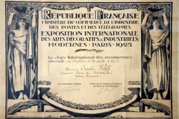 diploma-medalla-or-exposicio-internacional-arts-decoratives-paris-19256562855B-17AC-6AA3-9DDC-02401C3D4CF5.jpg